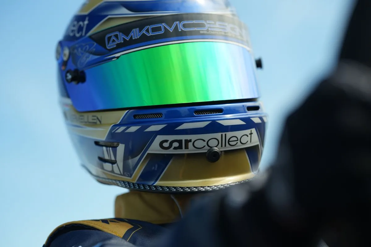 Close-up van Jay's helm
